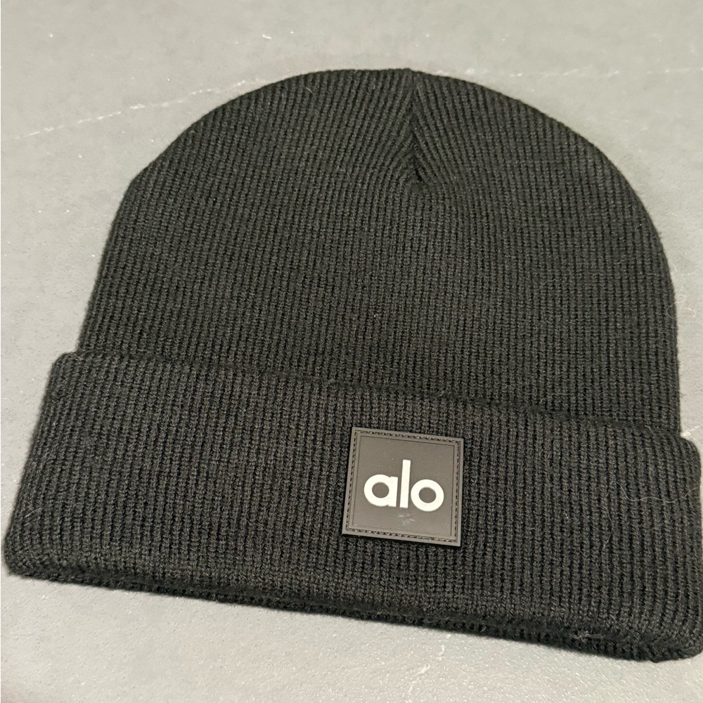 Alo Yoga Everyday Beanie